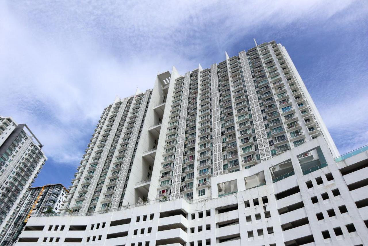 Apartment Hot! Niki Menara U2 - City Centre - Aeon Mall - Wifi Netflix - Msu *